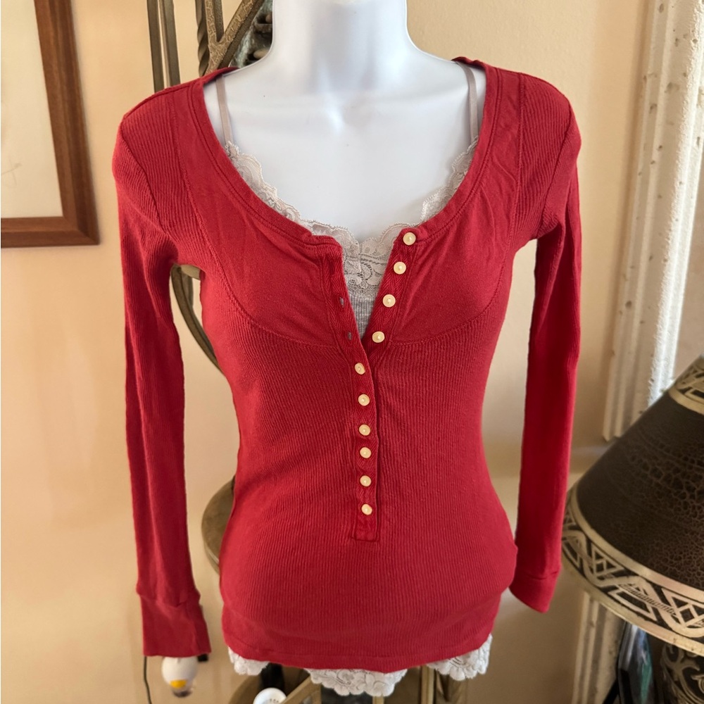 Aeropostale Y2K Red/Burgundy Long Sleeve Button-Down Henley Top XS